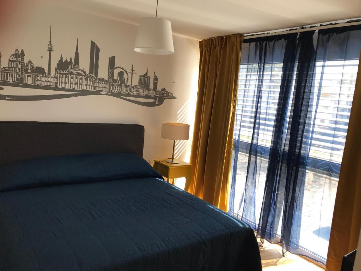 Apartament Yellow Flower With Pool - 5 Min To